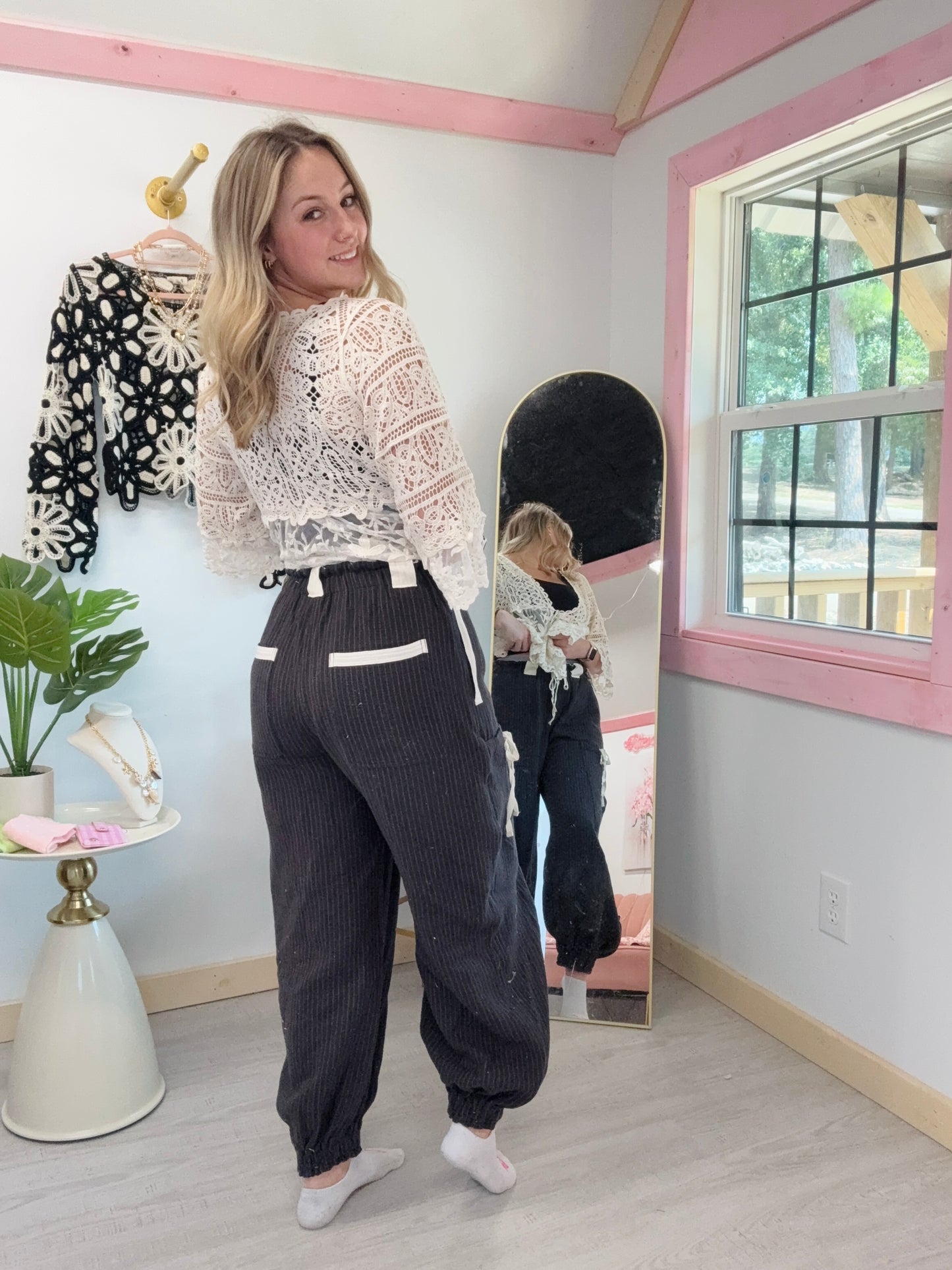 Midnight Bow Joggers Eesome