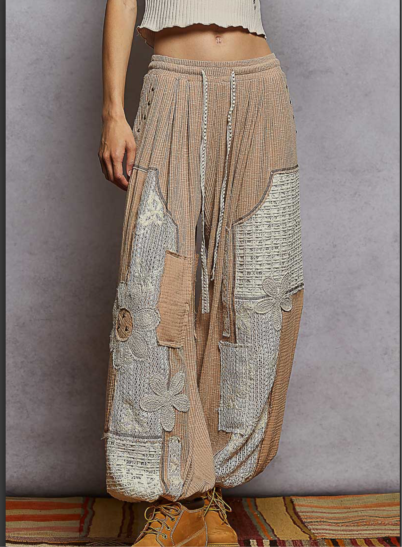Nicolas Tan Ribbed With Patch Joggers