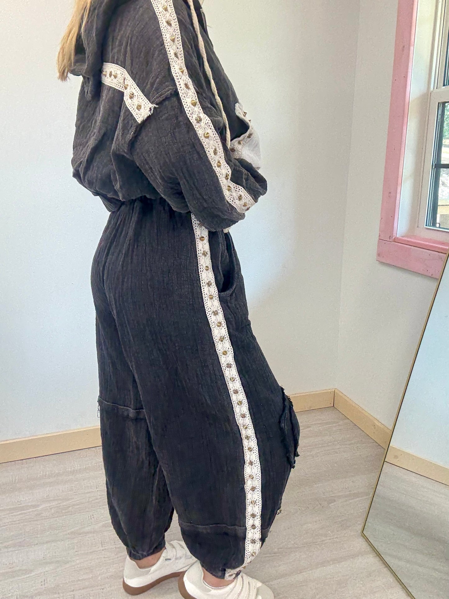 Black Brad Lace Joggers POL