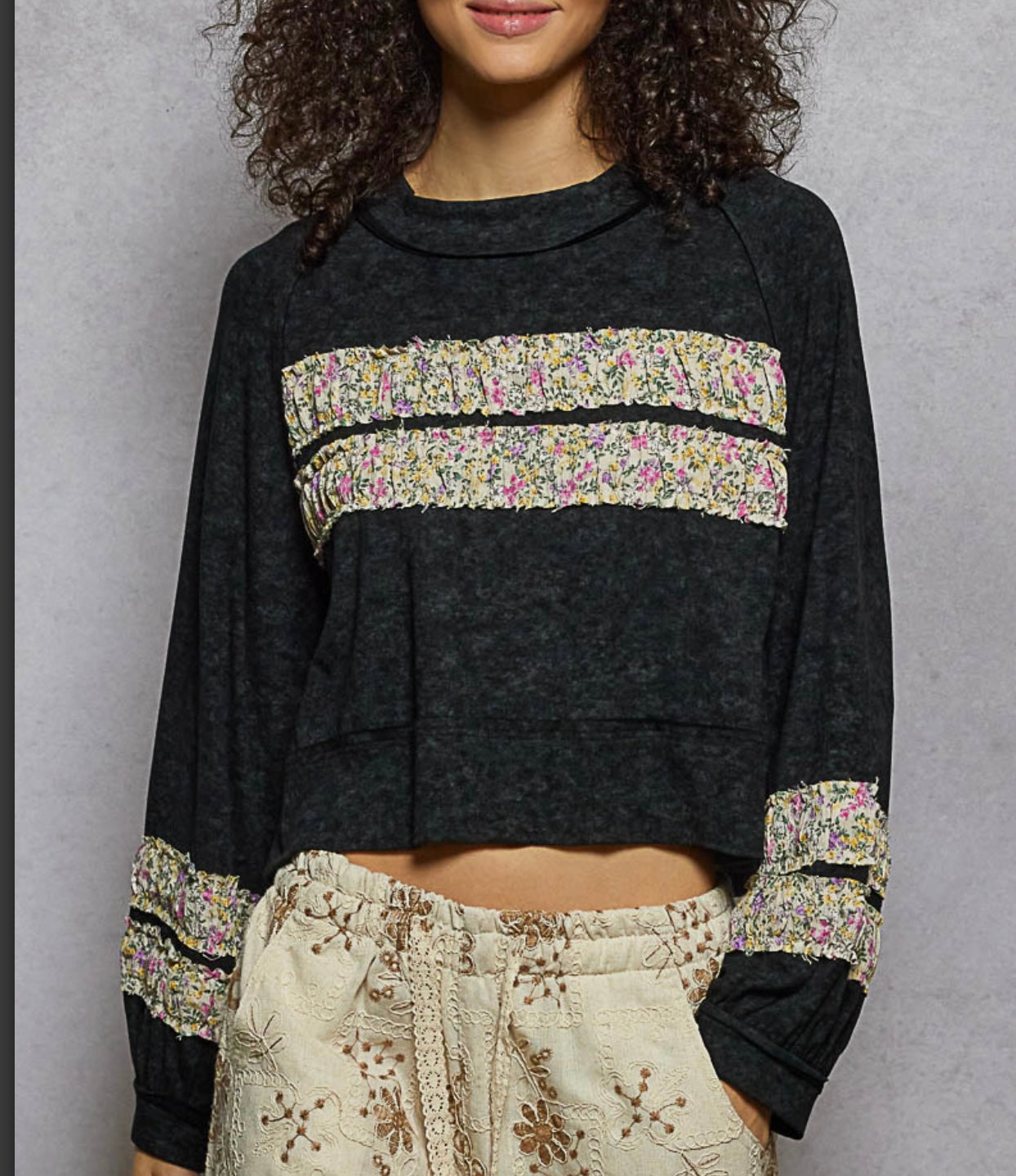 Savanna Black Ruffle Top Pol