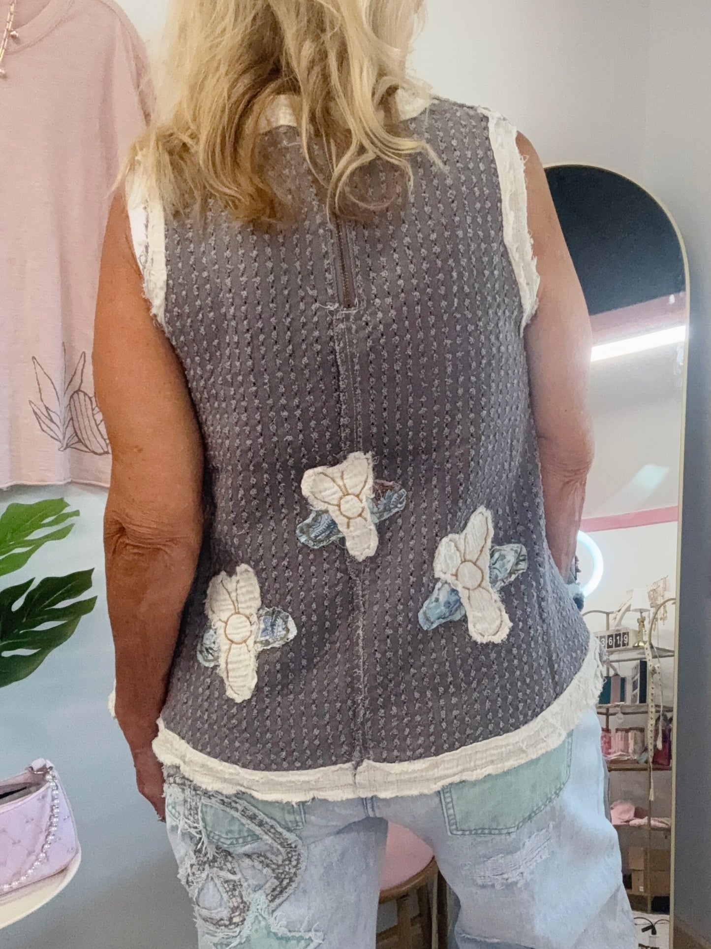 Vintage Shelly Gray Top