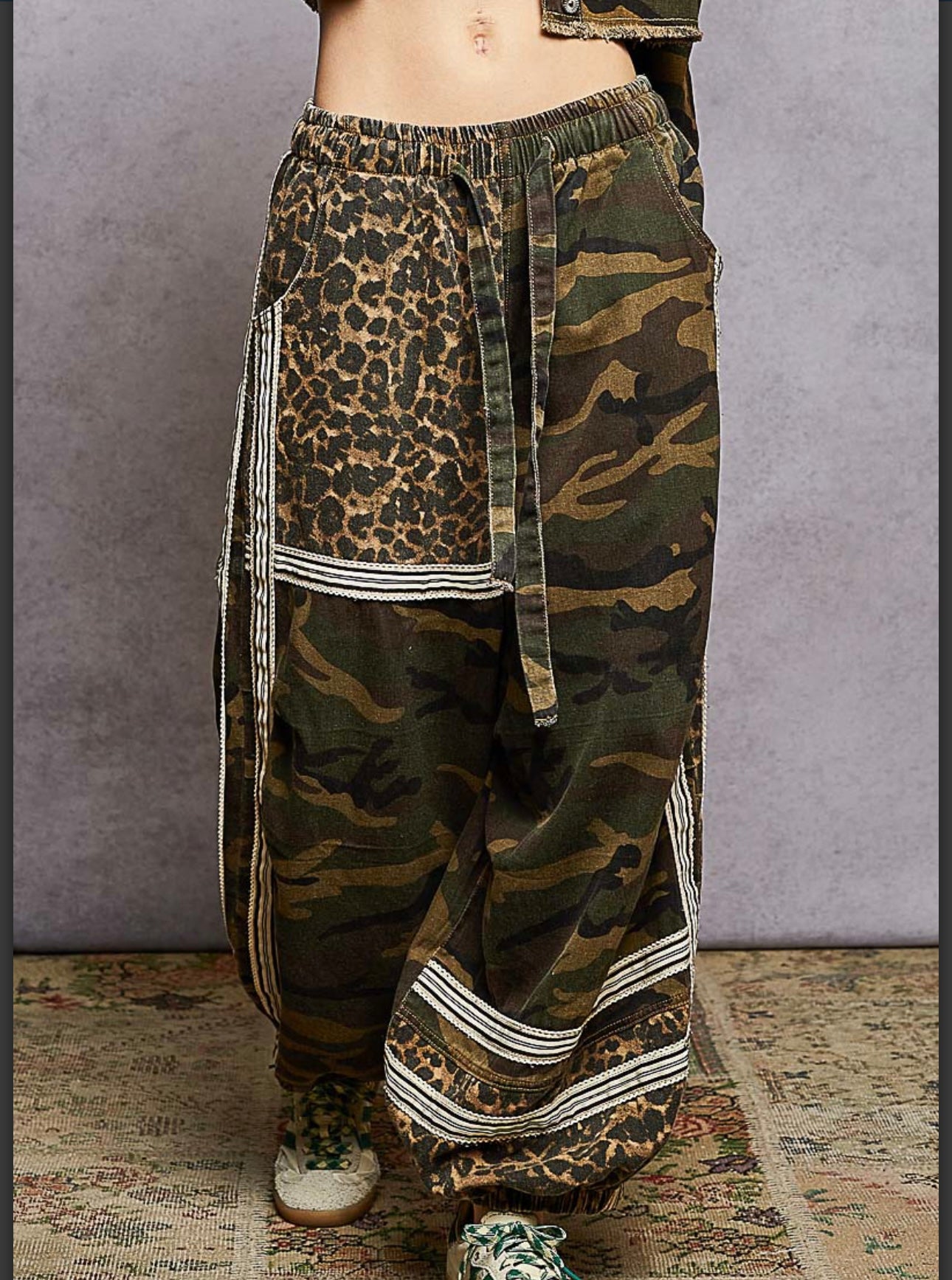Camo/Animal Print Joggers Pol