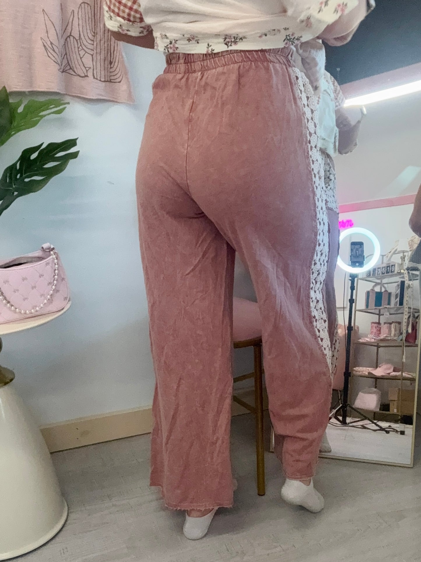 Light Mauve Dana Ankle JHer Length Pants