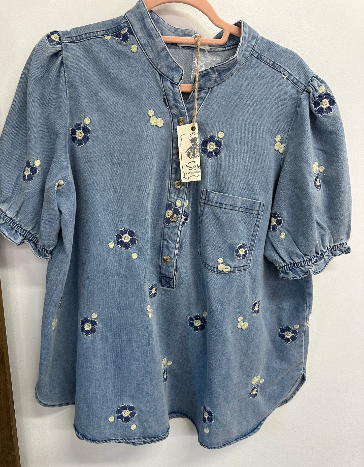 Washed Denim Flower Top Easel