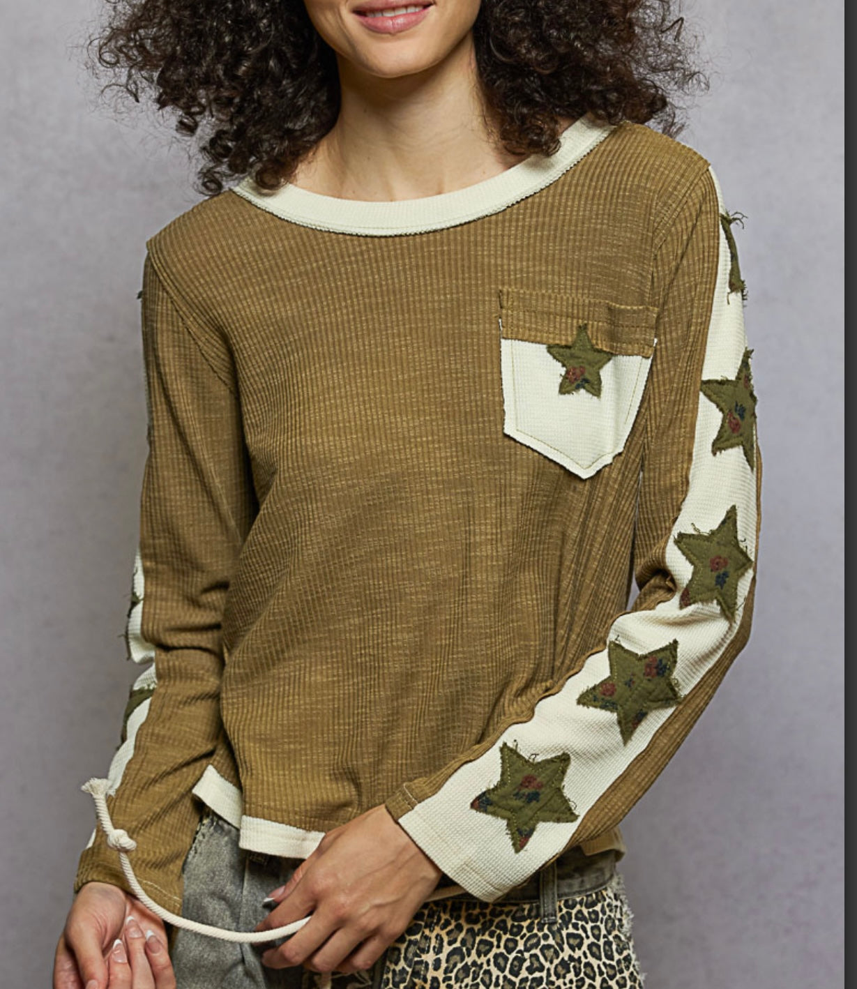 Olive Star Camo Top Pol