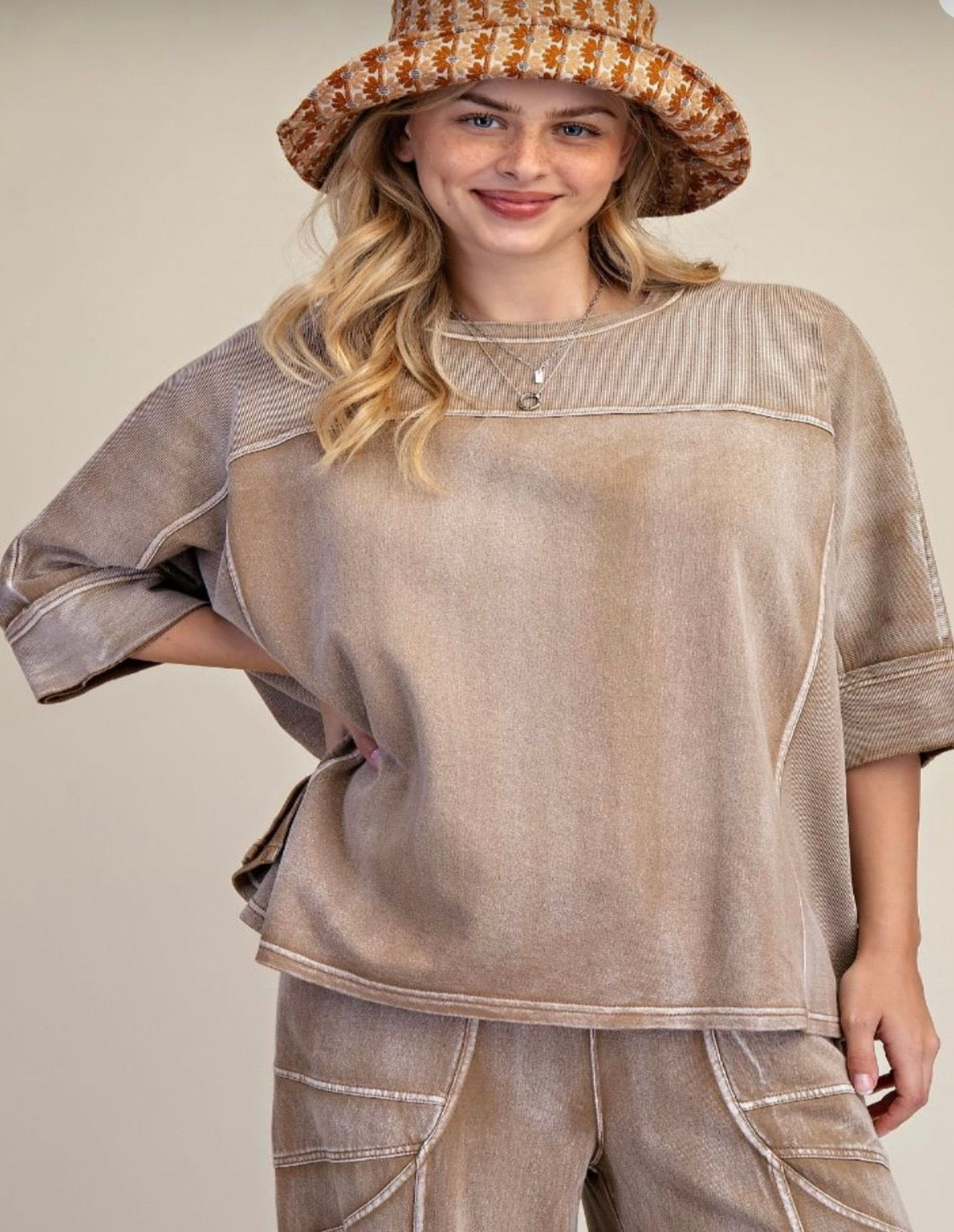 Washed Camel Taupe Easel