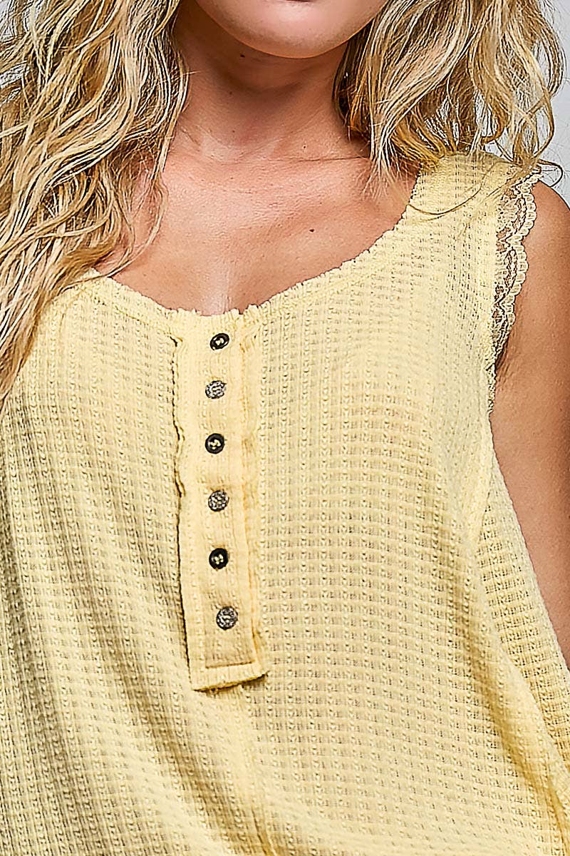 Soft Textured Front Placket Wavy Lace Sleeveless Top POL