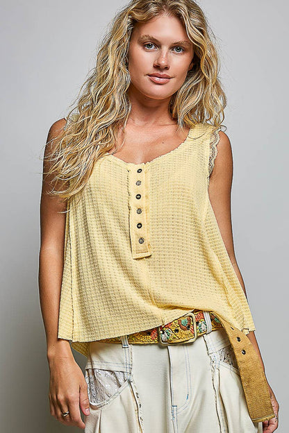 Soft Textured Front Placket Wavy Lace Sleeveless Top POL