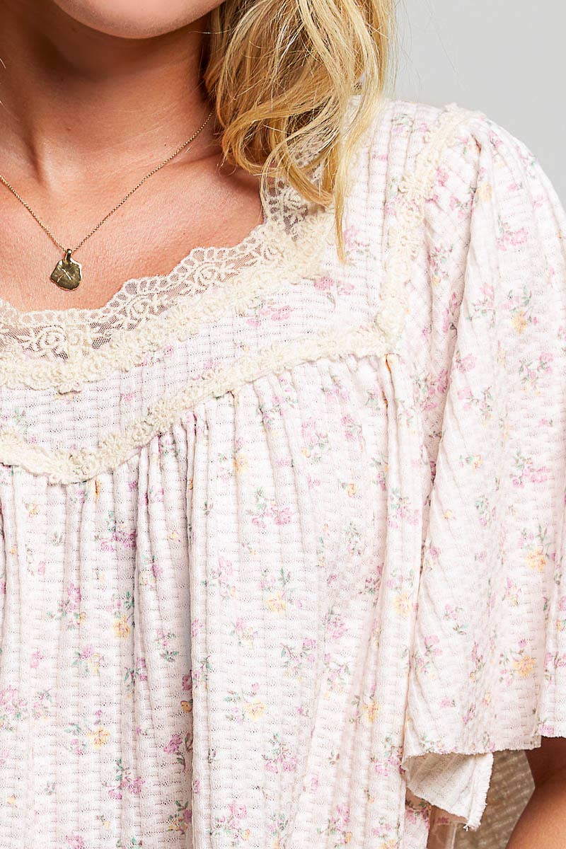 Round Neck Short Sleeve Floral Printed Lace Soft Knit Top