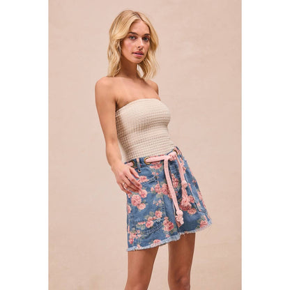 BRAIDED WAIST BELT PATCH FLORAL DENIM SHORTS
