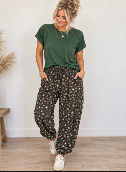 DITSY FLORAL PRINT RELAXED FIT BARREL LEG PANTS