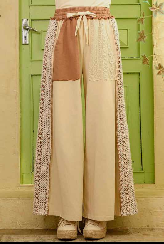 Sandy Lace Patchwork Mello