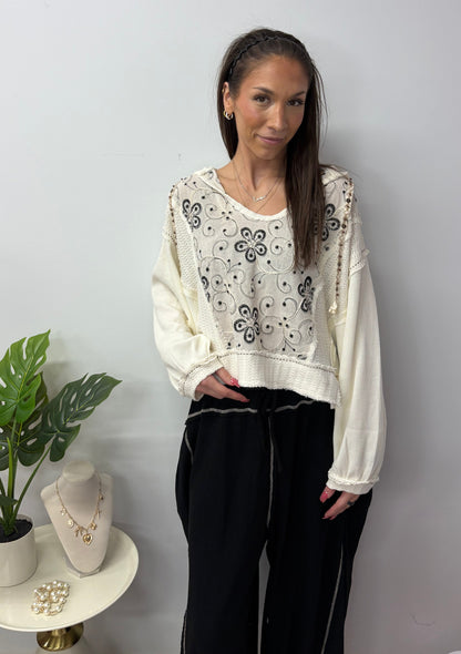 Blooming in Ivory Top