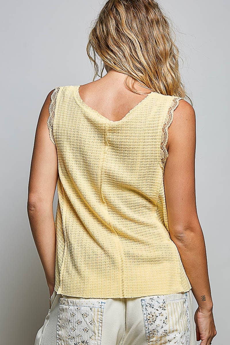 Soft Textured Front Placket Wavy Lace Sleeveless Top POL