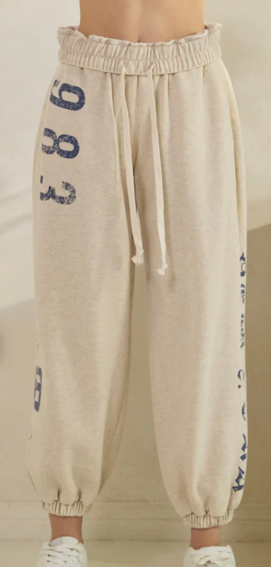 Oatmeal 1989 Joggers Oli& Hali