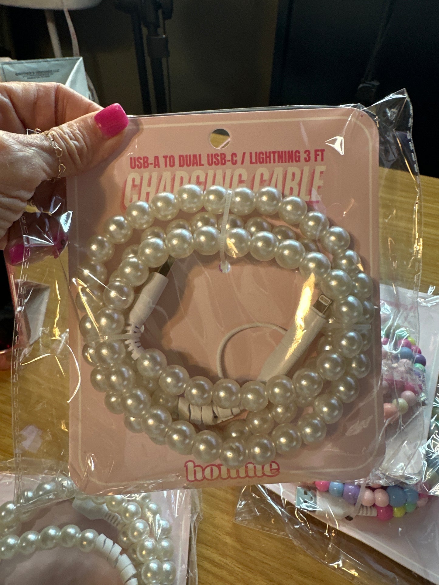 Pearl Bead Dual Charger