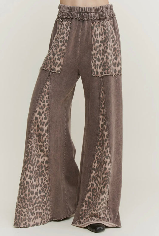 Leopard JHer Bell Flare Pants