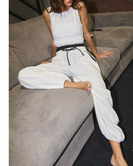 Black and White Boxer Style Jogger Bucketlist
