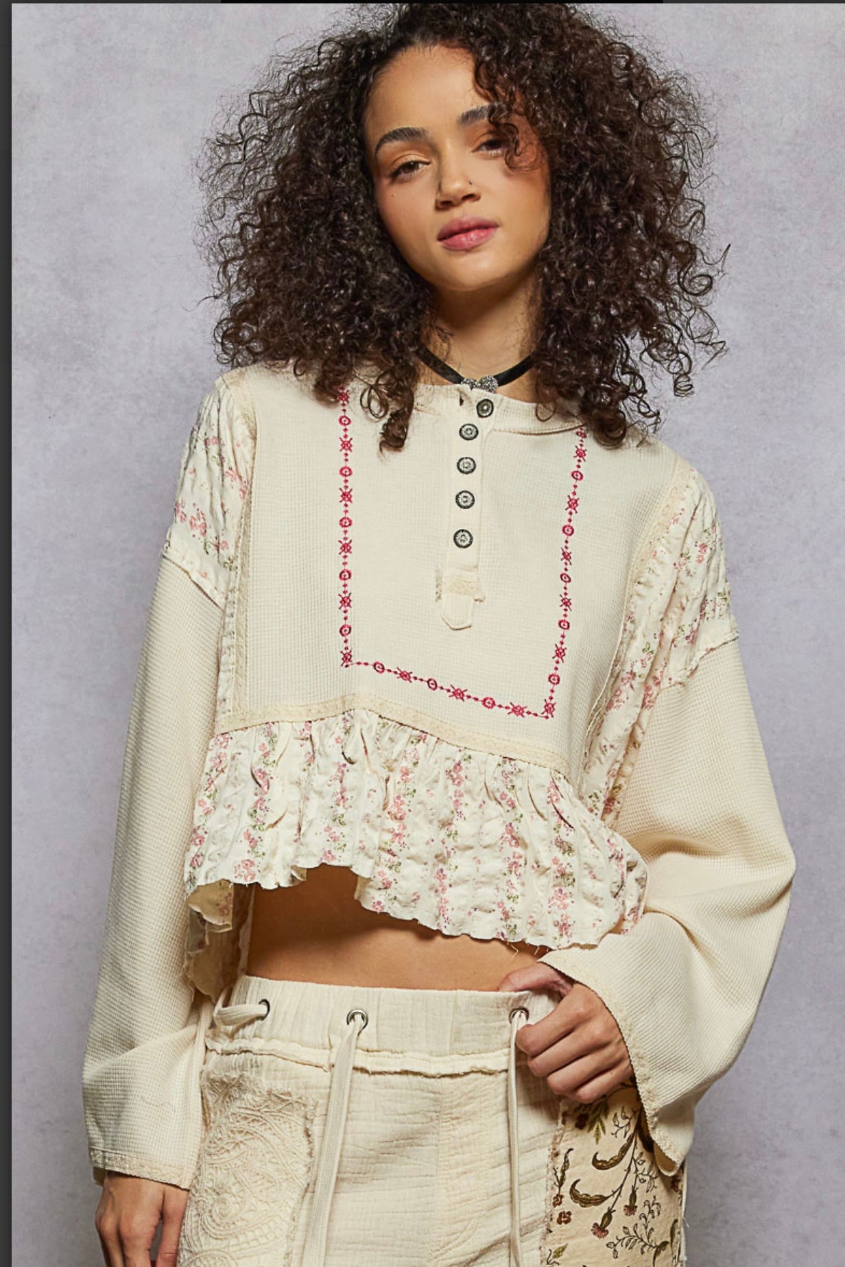 Clover Stitch Cream Henley Top Pol