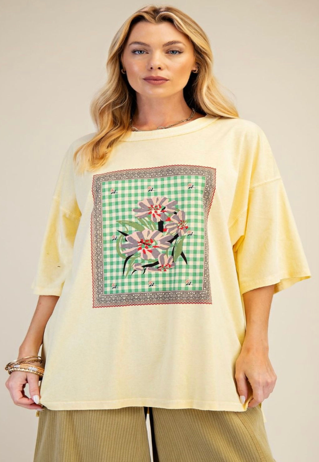 Banana Floral Stamp Tshirt Easel