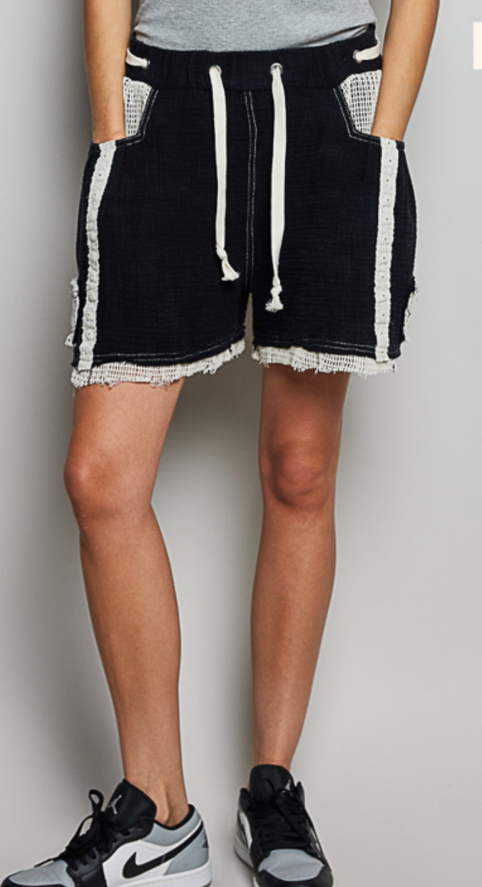 Vintage Washing Stripe Solid Crochet Patch Short Wide Pants