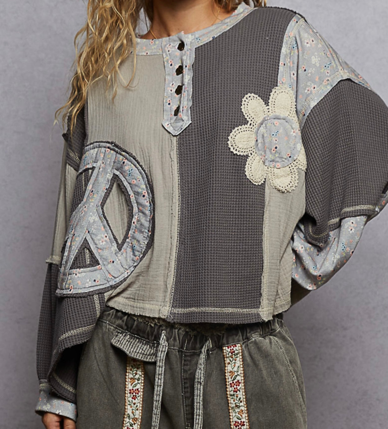 Flower Child Top (Charcoal)