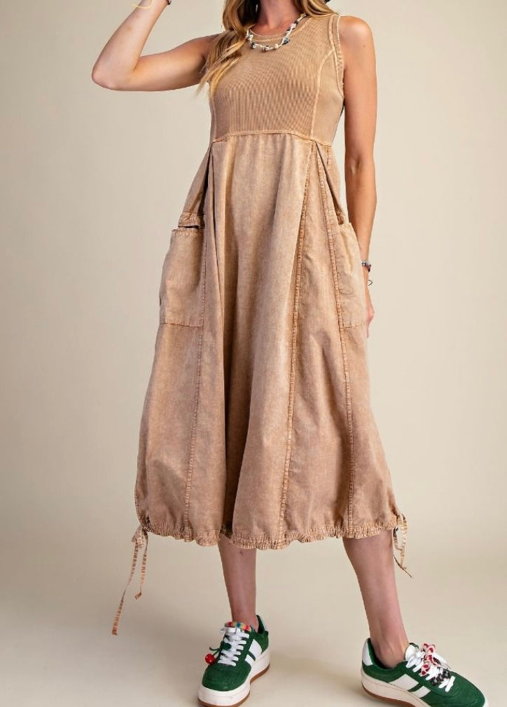 The Everyday Dress (Toast)