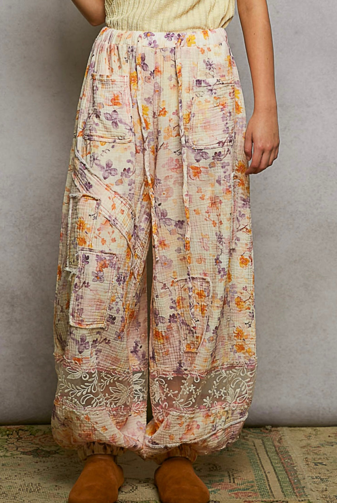 Pink Floral Joggers -Pol