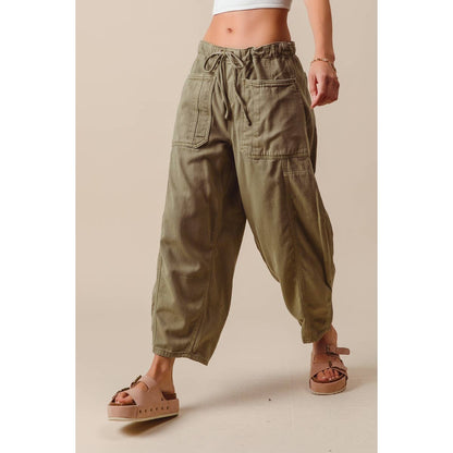 MID RISE WIDE LEG PANTS  WITH POCKETS