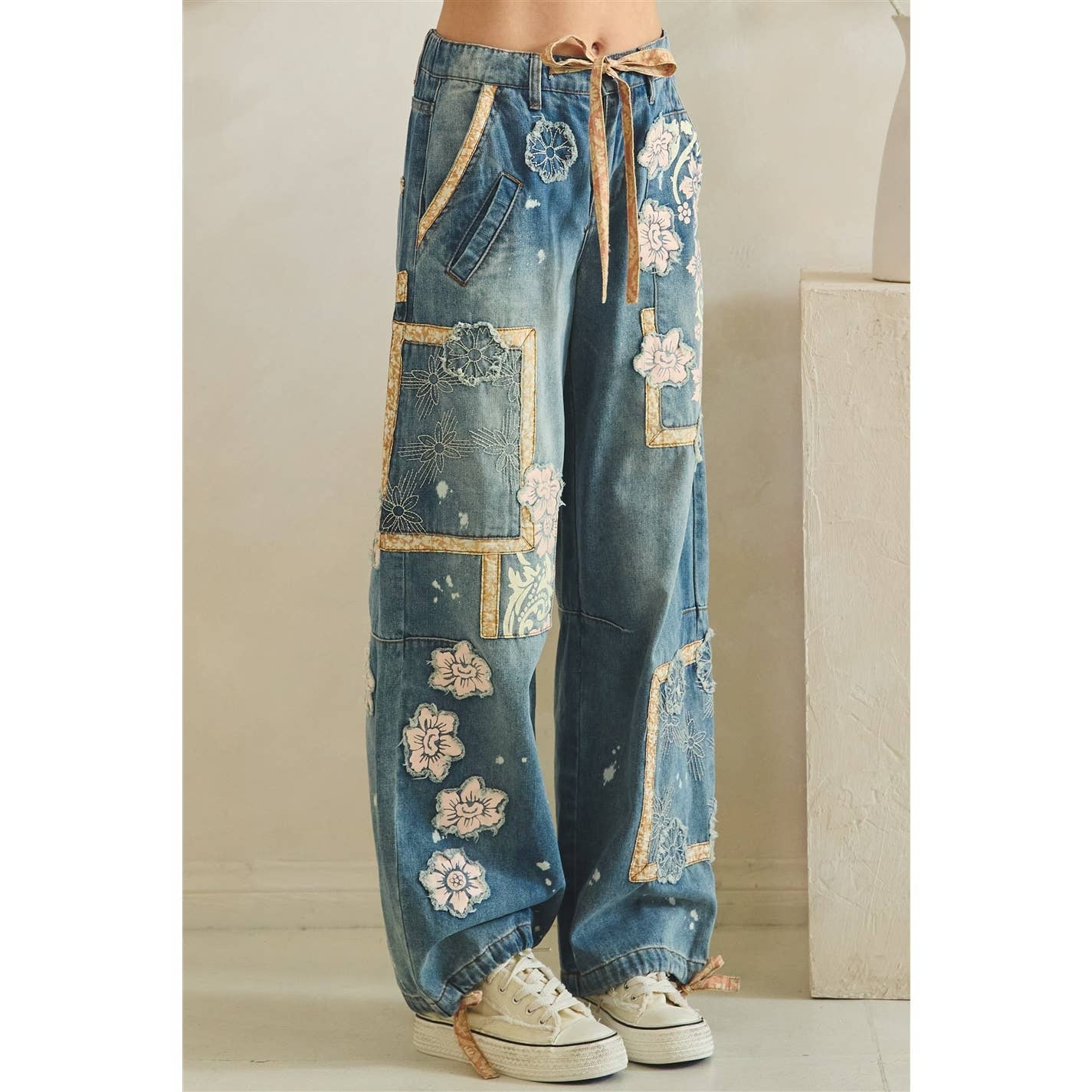 WASHED BLOCK PATCHED DENIM PANTS