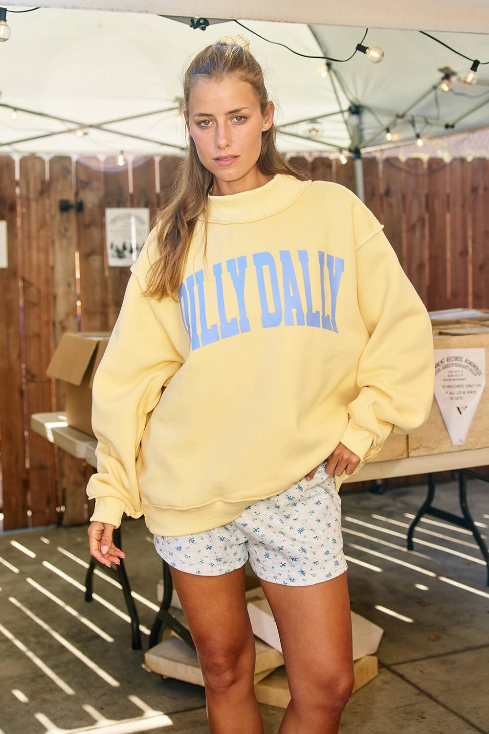 DILLY DALLY' Mockneck Sweatshirt