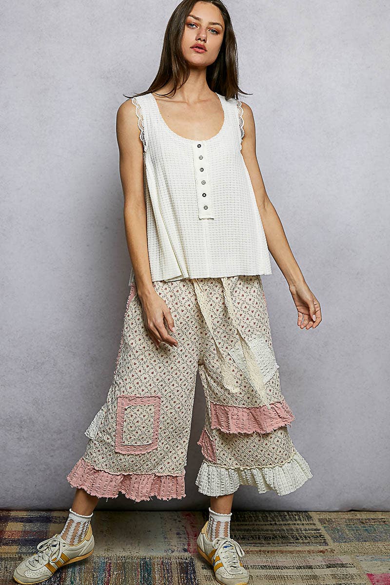 Soft Textured Front Placket Wavy Lace Sleeveless Top POL